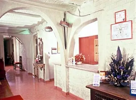 Nazareth Отель 2*